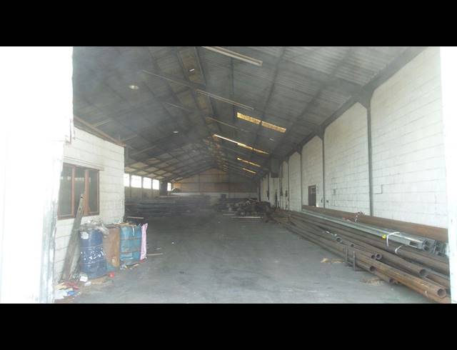 1,978M² FACTORY TO LET IN BELLVILLE CENTRAL